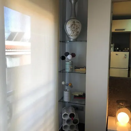 Hauzify I Apartament Petit Plaer Apartment *